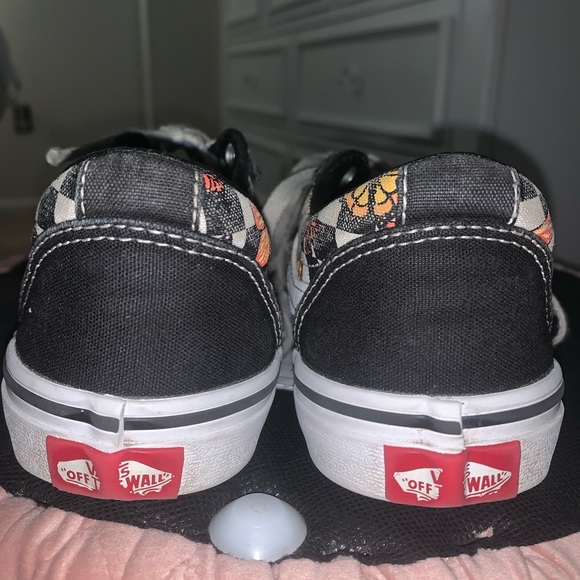 Butterfly Vans - Picture 3 of 4